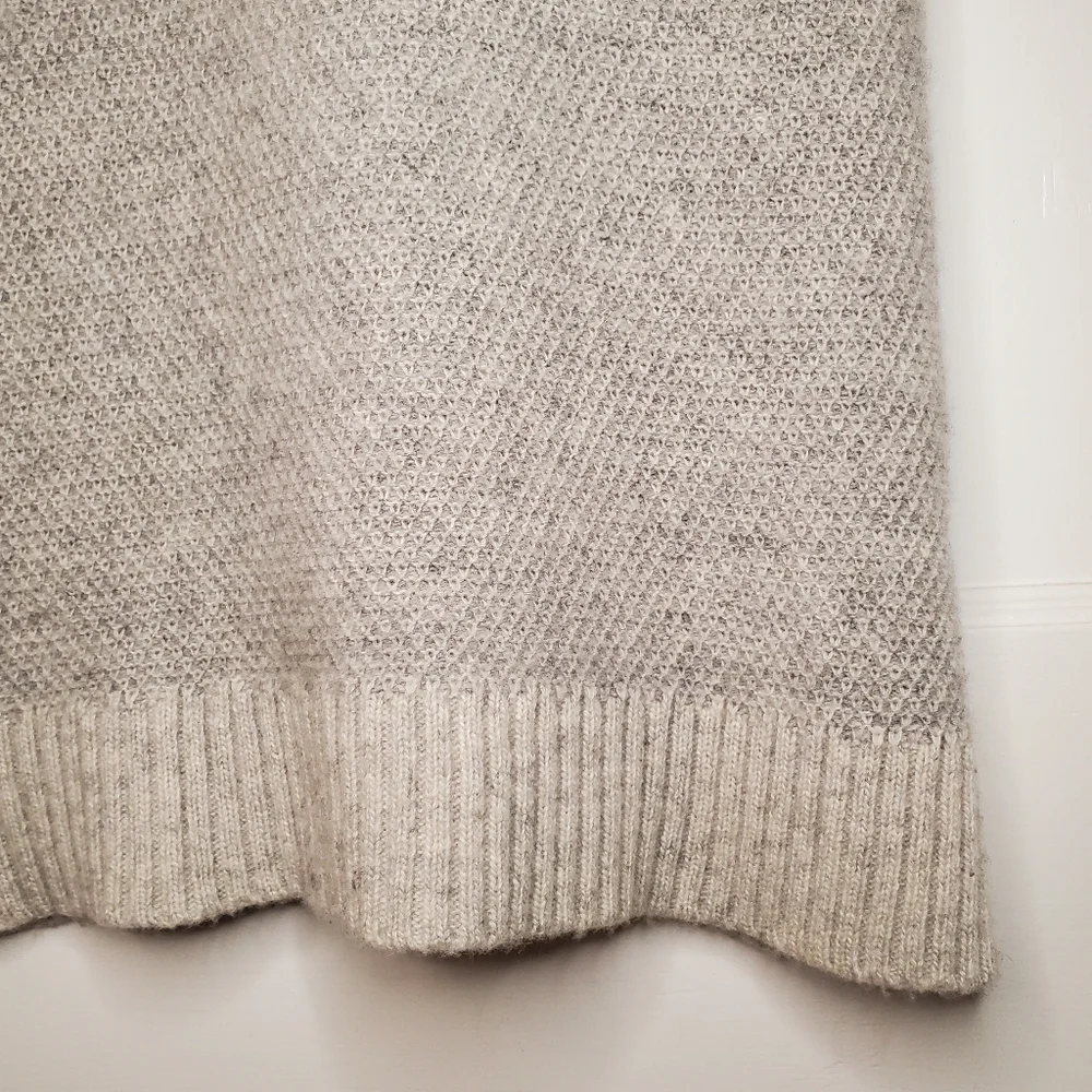 Cynthia Rowley Lamb’s Wool Sweater Dress – Size XS – Pale Grey - Picture 4 of 6